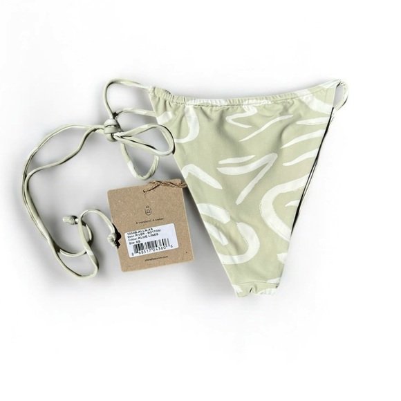 🌻NEW w.tags REVOLVE Stone Fox Swim River Aloe Lines Cheeky Bikini Size XS - Picture 2 of 9